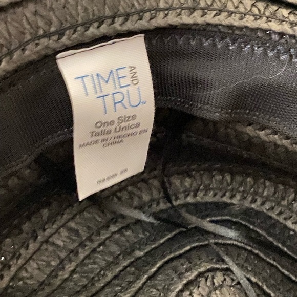 NWT Time & Tru Black Women’s Floppy Hat - Picture 5 of 5